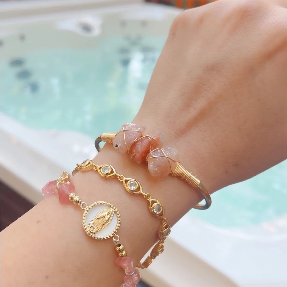 Sun Stone Crystal Bracelet: Joy & Happiness